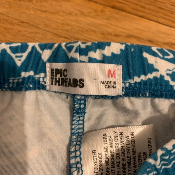 Super soft girls leggings size medium - Picture 3 of 3